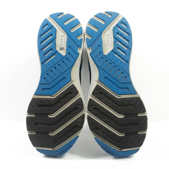 Athletic_Shoes